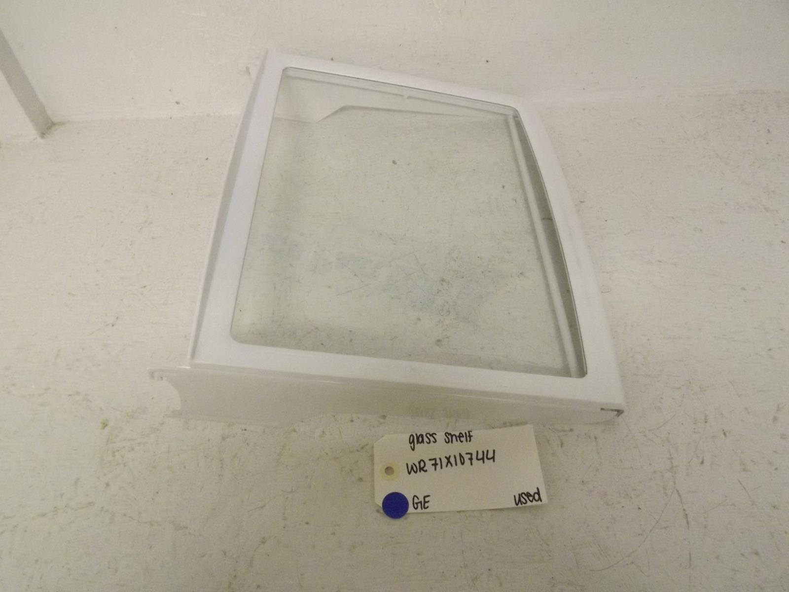 GE Refrigerator WR71X10744 Glass Shelf Used GE Refrigerator WR71X10744 Glass Shelf Used